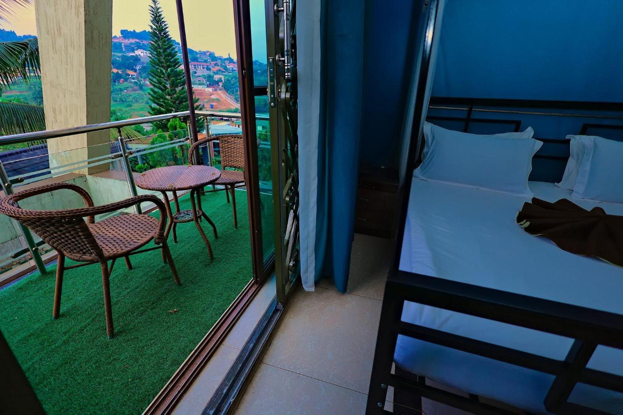 Shine Country Resort Hotel Naziba 外观 照片