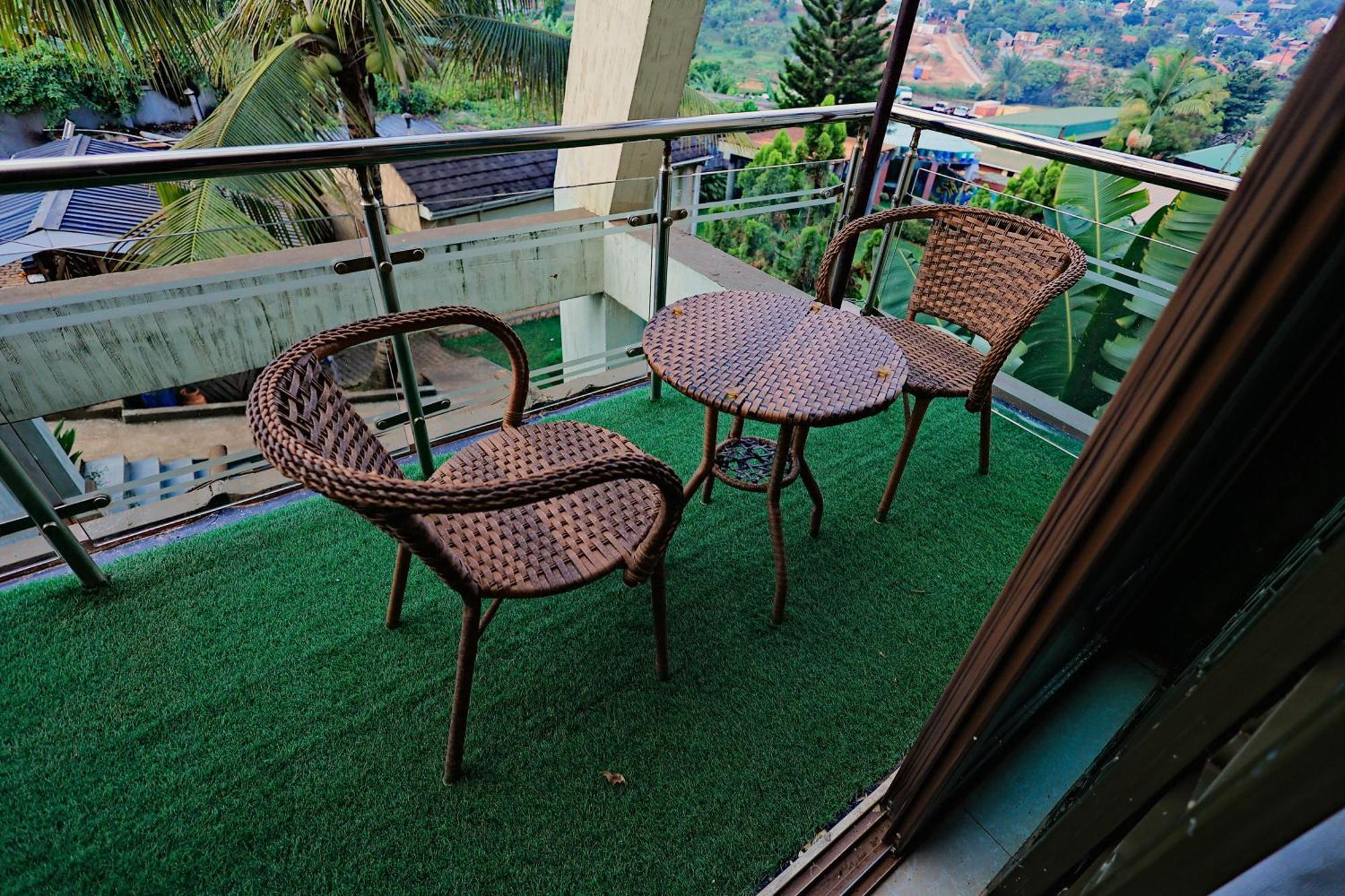 Shine Country Resort Hotel Naziba 外观 照片