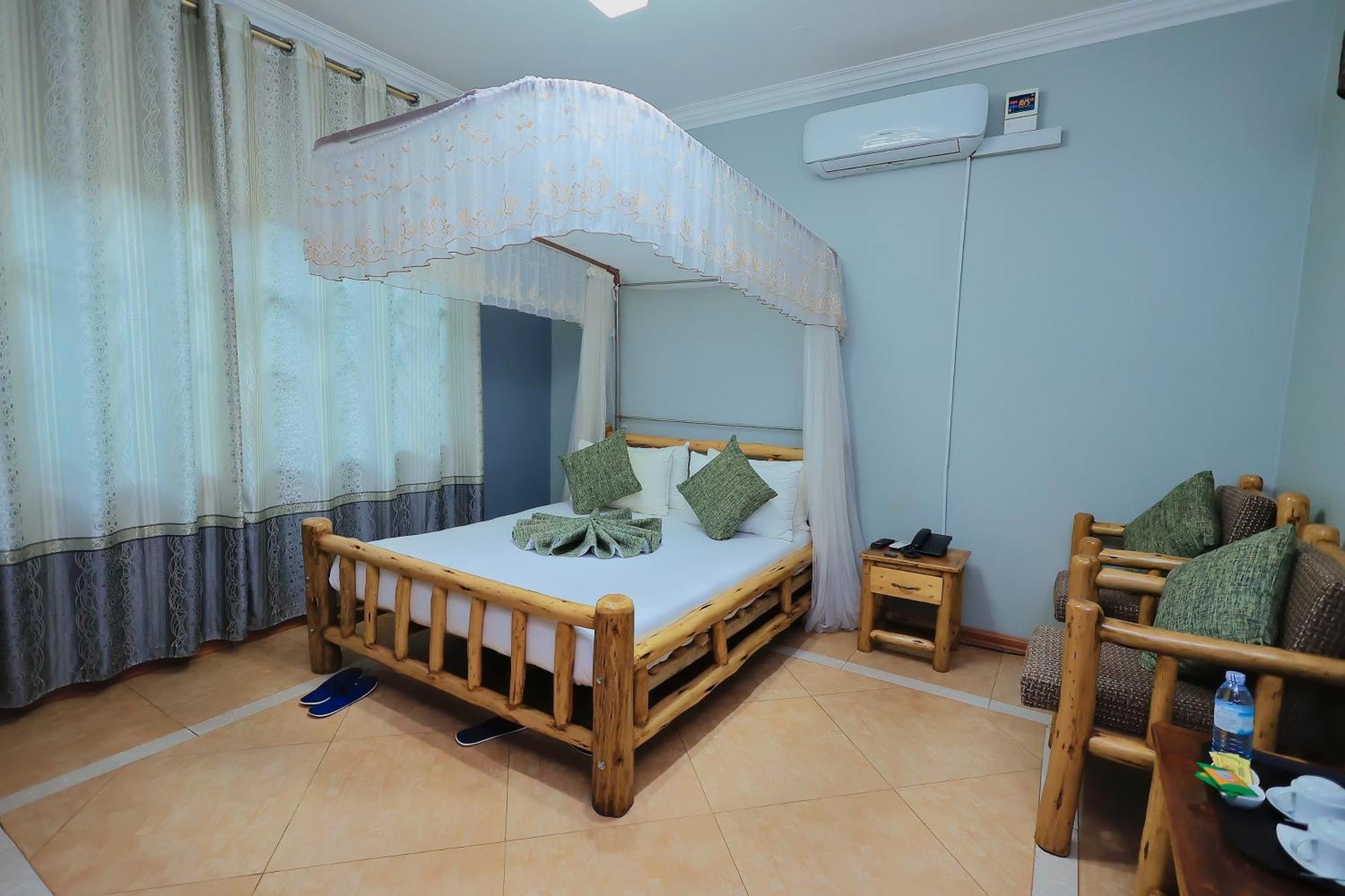 Shine Country Resort Hotel Naziba 外观 照片