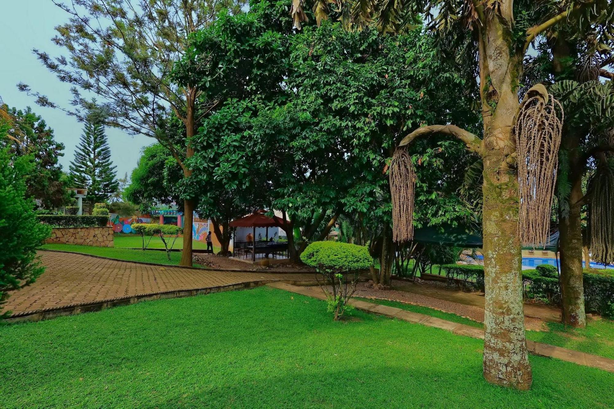 Shine Country Resort Hotel Naziba 外观 照片